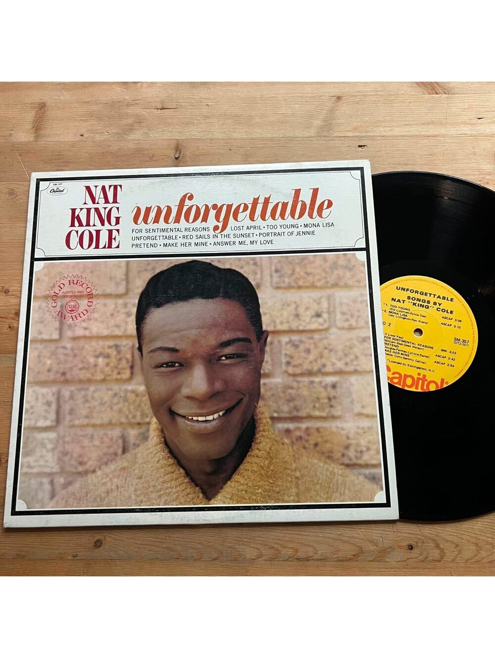 Nat King Cole - Unforgettable 33rpm VG+ VR25